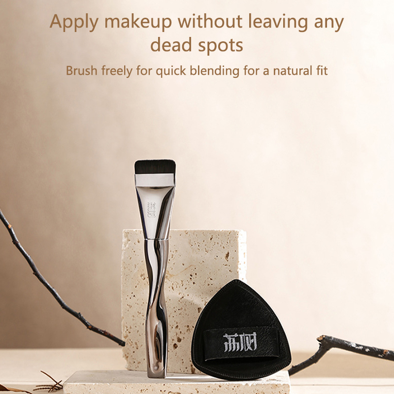 Beauty Makeup News - New One-Word Foundation Brush Lightweight And