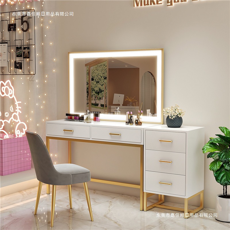 Nail art makeup artist studio  - Beauty Makeup Bridal recension och pris