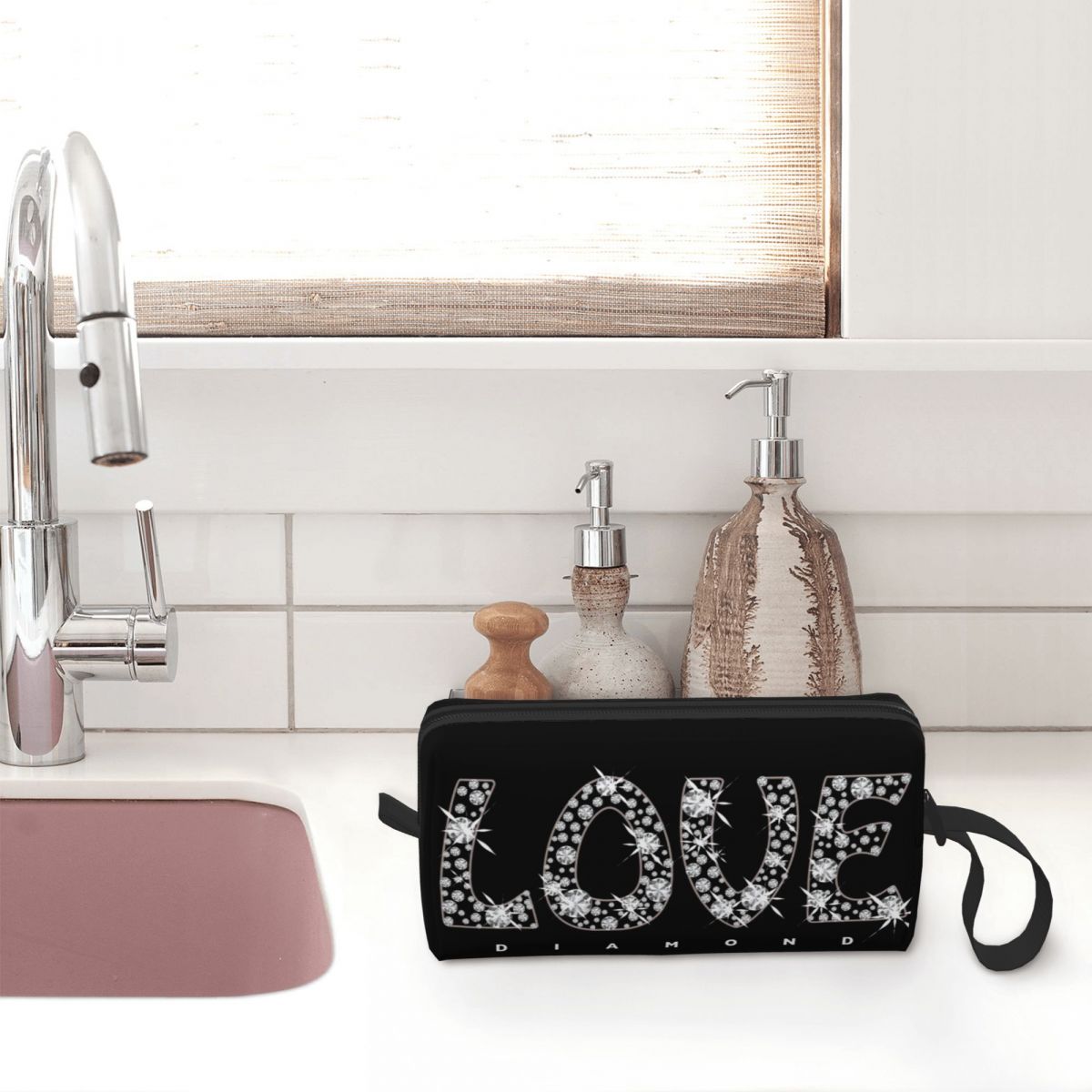 Custom Love Diamond Toiletry B - Beauty Love Makeup recension och pris